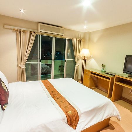 Sa-Bai-Dee Condo Chonburi Esterno foto