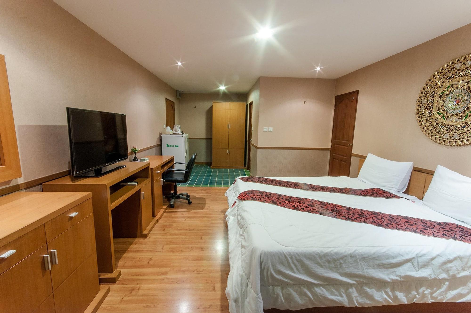Sa-Bai-Dee Condo Chonburi Esterno foto