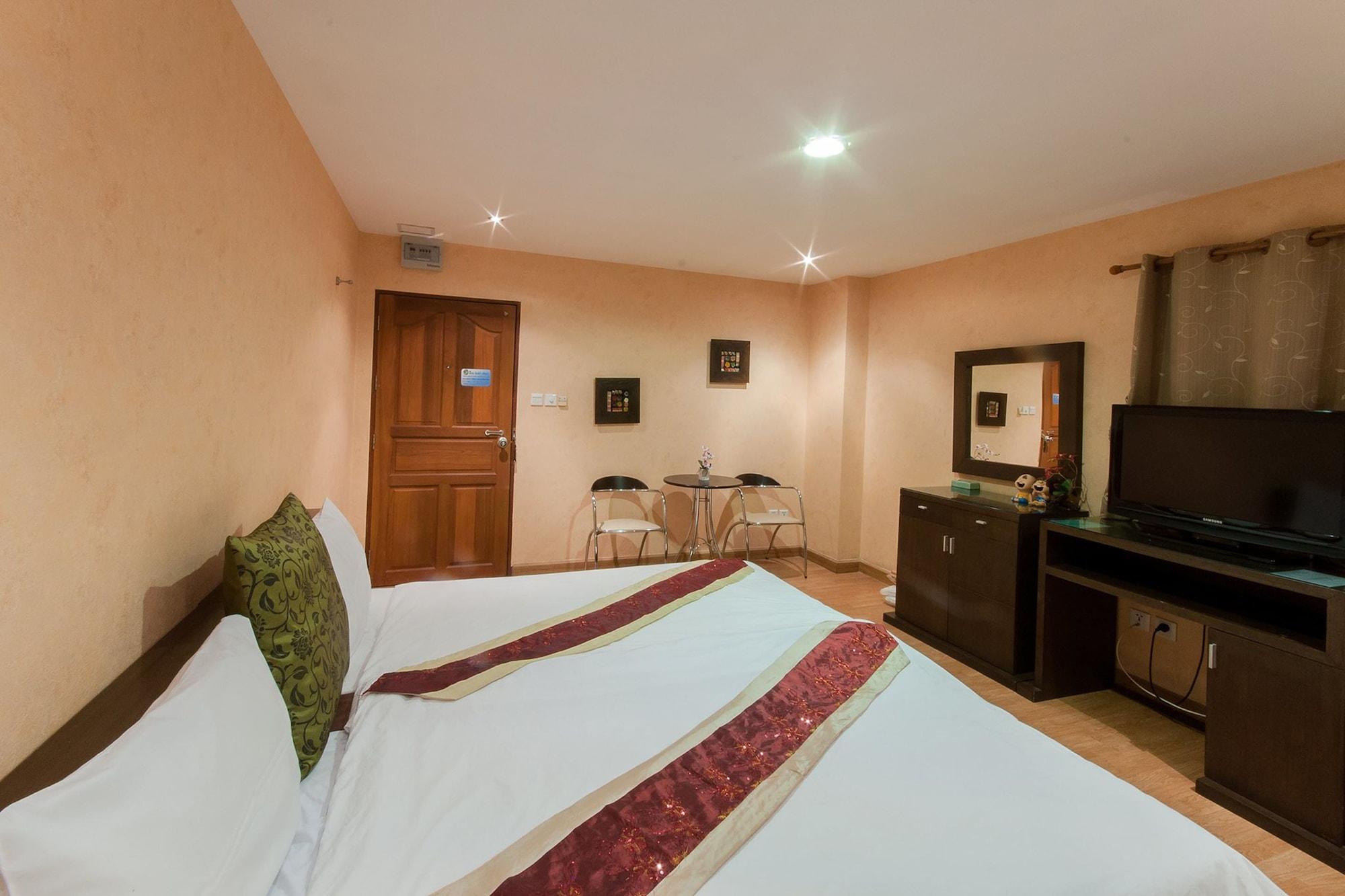 Sa-Bai-Dee Condo Chonburi Esterno foto