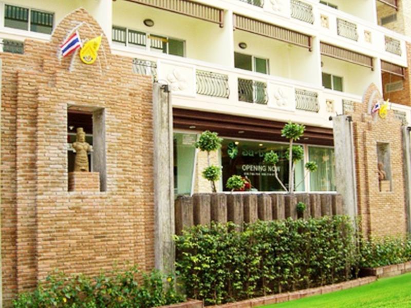 Sa-Bai-Dee Condo Chonburi Esterno foto