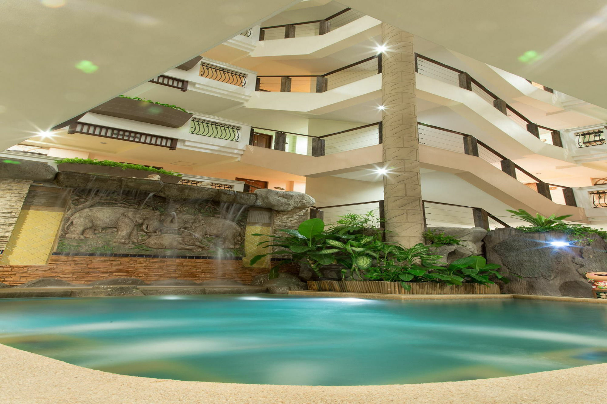 Sa-Bai-Dee Condo Chonburi Esterno foto